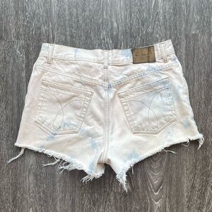 Calvin Klein vintage Easy Fit distressed shorts. Size‎ 8